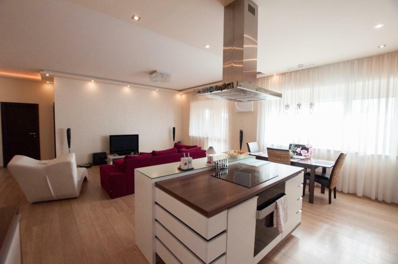 Prestige Apartment Komarno Bagian luar foto