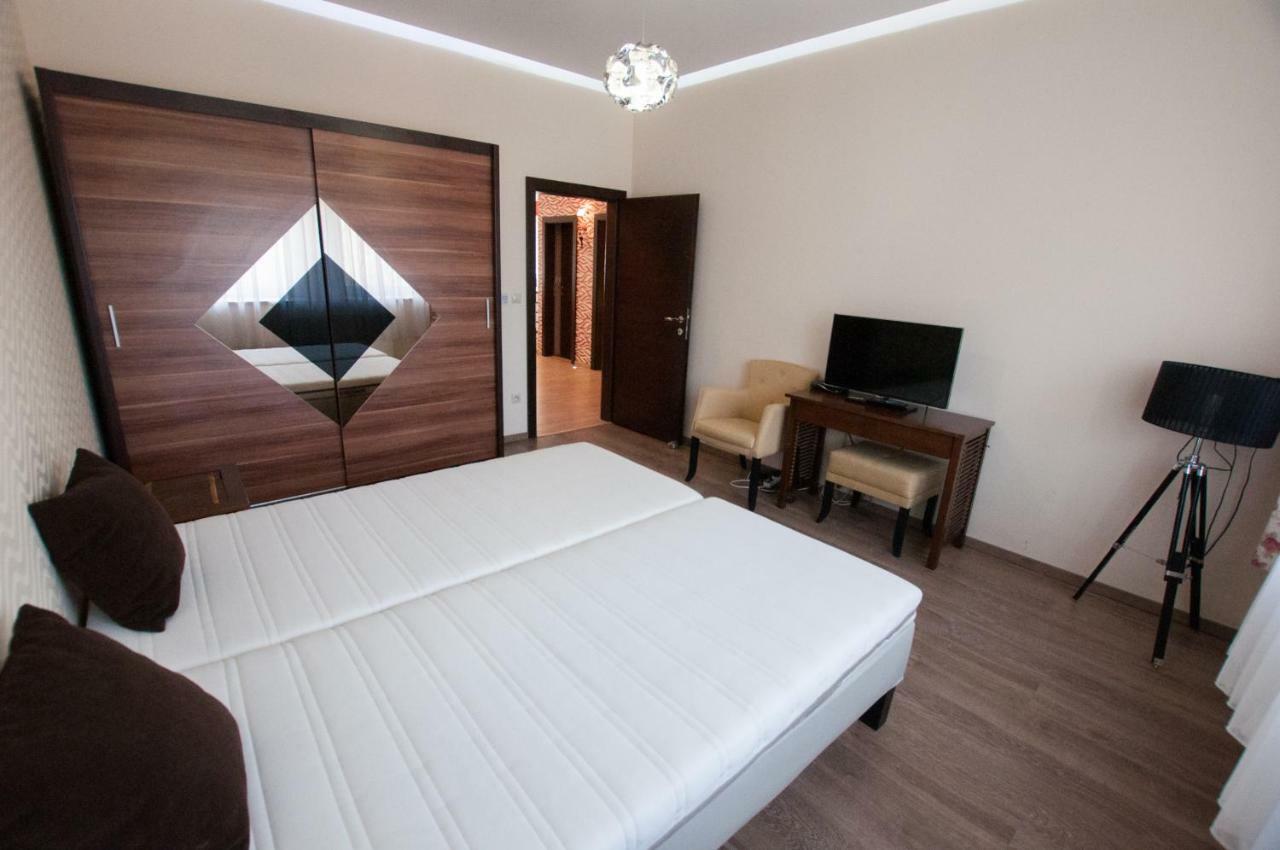 Prestige Apartment Komarno Bagian luar foto