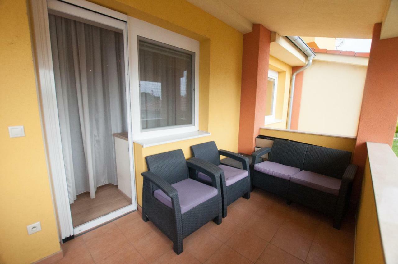 Prestige Apartment Komarno Bagian luar foto