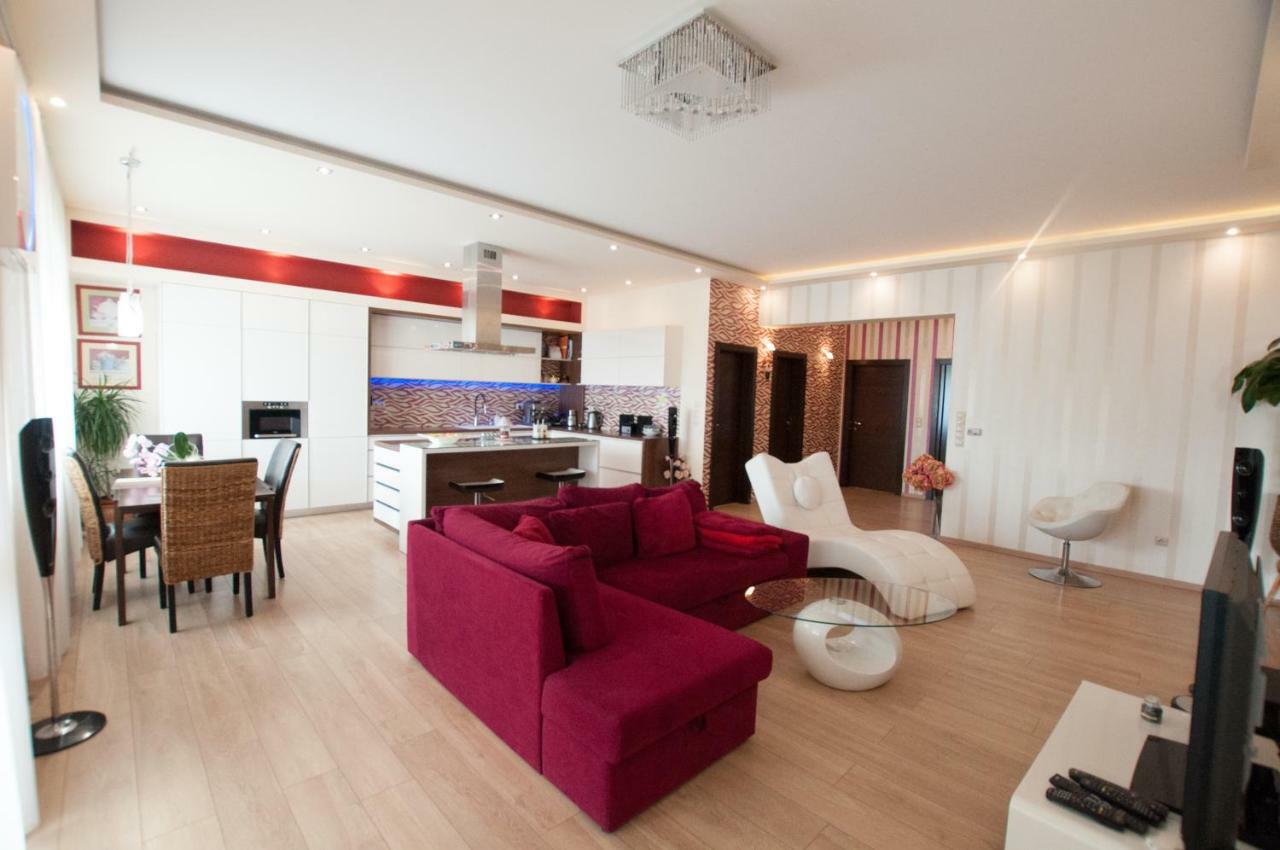 Prestige Apartment Komarno Bagian luar foto